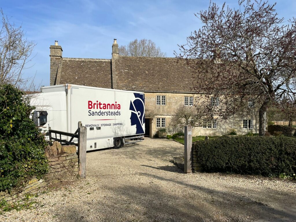 britannia-sandersteads-home-moves-surrey